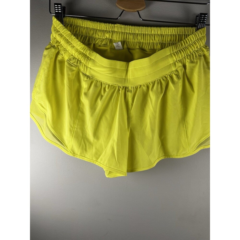 Lululemon Hotty-Hot Low Rise Short 2.5” Lined Neon Yellow Size 10